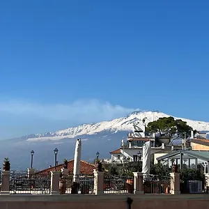 bella-tao.taorminaitalyhotels.com/